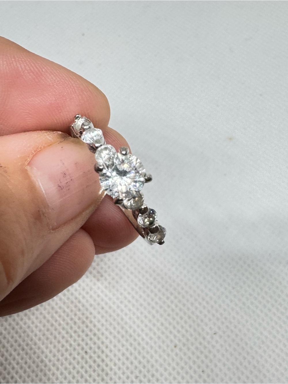 Moissanite Round Solitaire Graduated Side Stone Ring Silver Tone Size 10